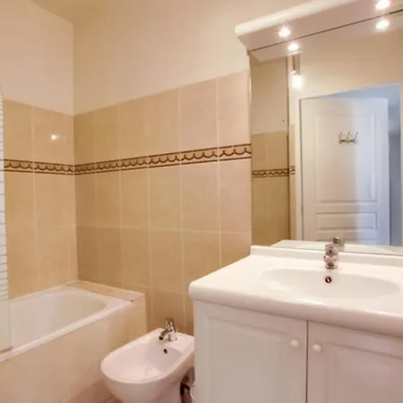 Guestready - Cosy Fifth-floor * نيس